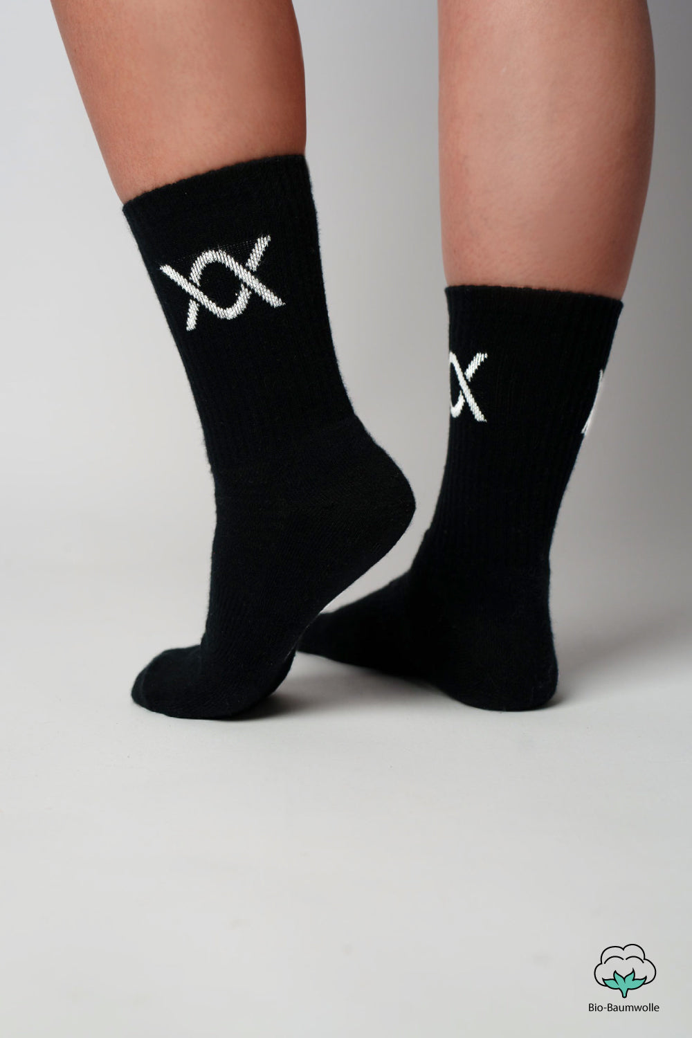 DIXXSON Crew Tennis Socken - schwarz - Unisex für Damen und Herren - Bio-Baumwolle - Ansicht von hinten